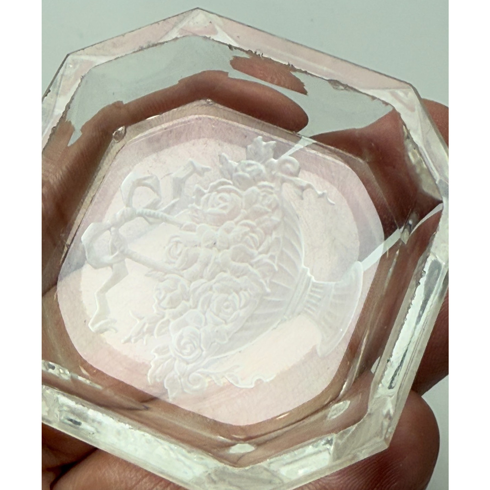 2 Czech Bohemian Glass Intaglio Salt Cellars Art Deco Etched Roses in Basket - Picture 5 of 6